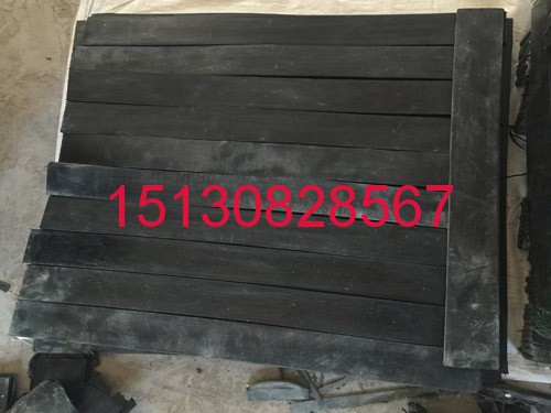 橡膠板英文名稱為：rubbermat，rubber sheet，rubber tile