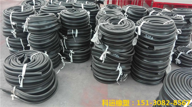 道路橋梁伸縮縫裝置-路橋伸縮縫膠條更換養(yǎng)護(hù)工具2